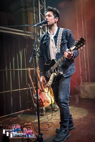 Aynsley Lister on vocals & guitar