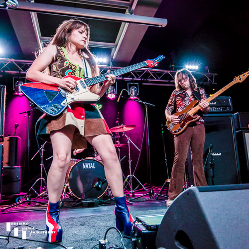 Arielle on vocals & guitar, Devin North on bass