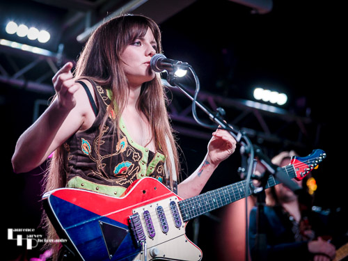 Arielle on vocals & guitar