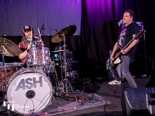 Mark Hamilton on bass, Rick McMurray on drums