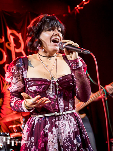 Meghan Parnell on vocals