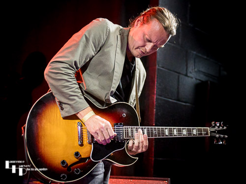 Dave Barnes on guitar