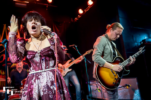 Meghan Parnell on vocals, Dave Barnes on guitar