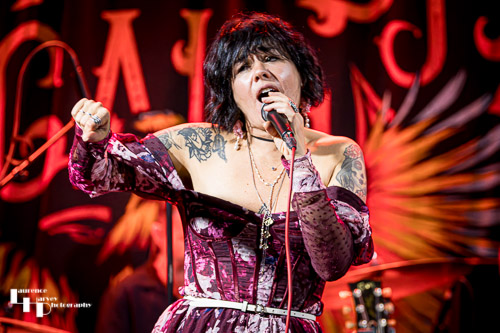 Meghan Parnell on vocals