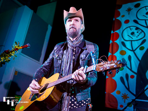 Robin Davey on guitar