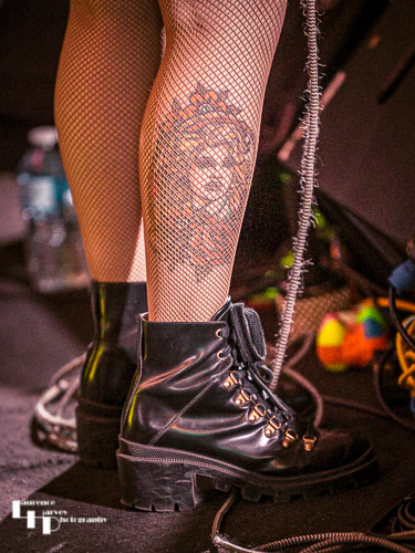 Greta Valenti tat & boots