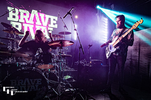 Donna Peters on drums, Billy Dedman on bass