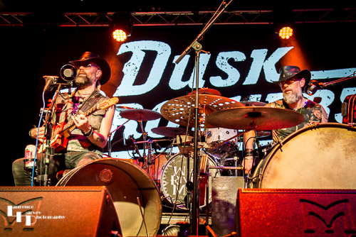 Dusk Brothers on stage at Epic Studios