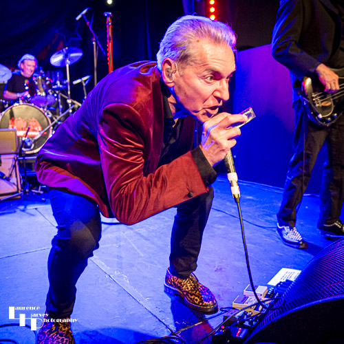 Robert Kane on vocals & harmonica