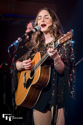 Demi Marriner on vocals & guitar