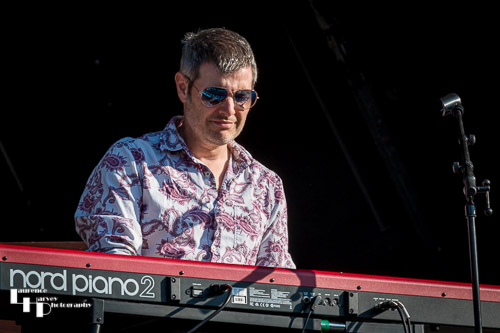 Jonny Henderson on keys