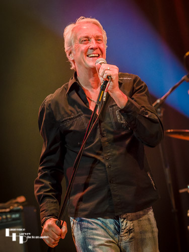 Steve Overland on vocals