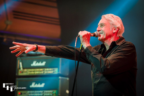 Steve Overland on vocals