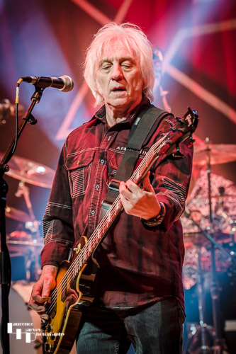 Merv Goldsworthy on bass