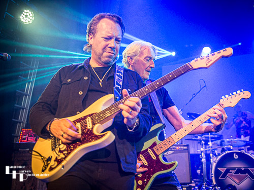 Steve Overland on vocals & guitar, Jim Kirkpatrick on guitar