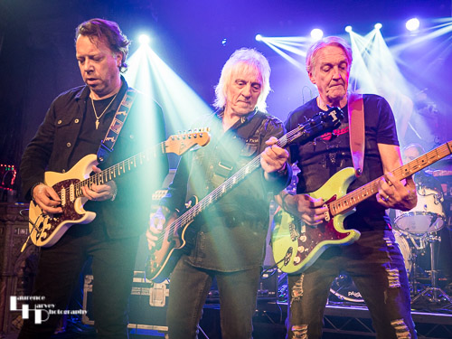 Steve Overland on vocals & guitar, Jim Kirkpatrick on guitar, Merv Goldsworthy on bass