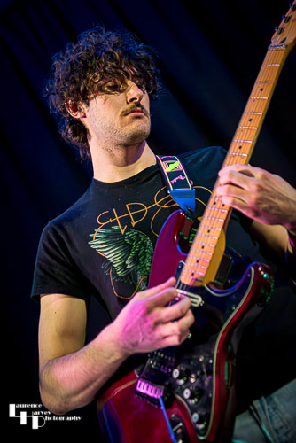 Rob on vocals & guitar