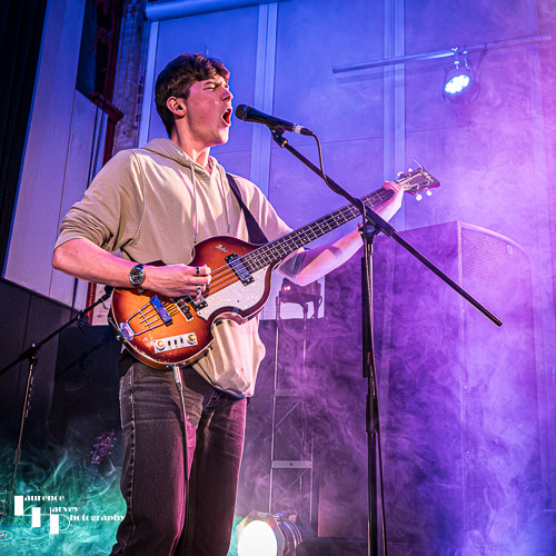 Oliver on bass & vocals