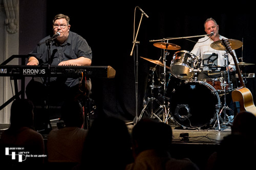 Allan Gifford on drums, Phil Toms on keys