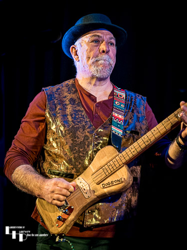 Rob Sands on guitar