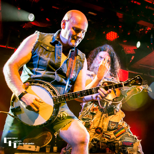 Richard Collins on banjo & Hippy Joe Hymas on mandolin