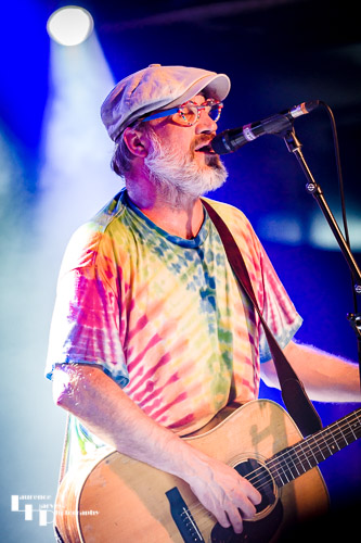 John 'Barley Scotch' Wheeler on vocals & acoustic guitar