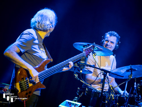 David de Marez Oyens on bass & Marijn van den Berg on drums