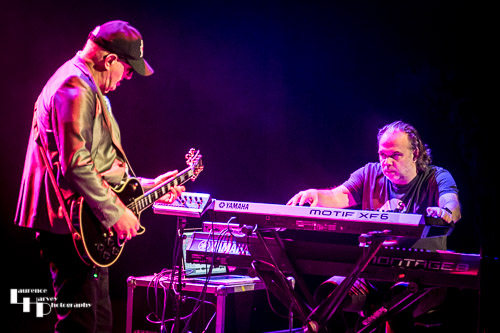 Jan Akkerman on guitar & Coen Molenaar on keys