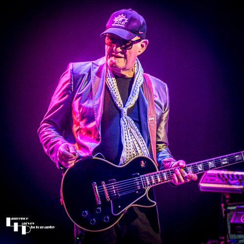 Jan Akkerman on guitar