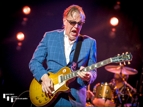 Joe Bonamassa on vocals & guitar