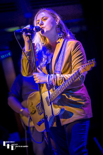 Joanne Shaw Taylor on vocals & guitar