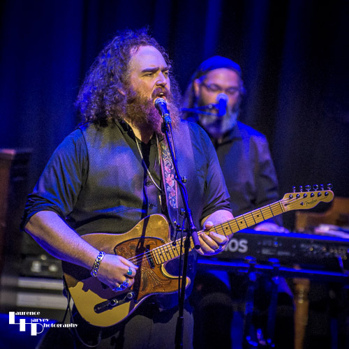 Shane Sanders on rhythm guitar & vocals