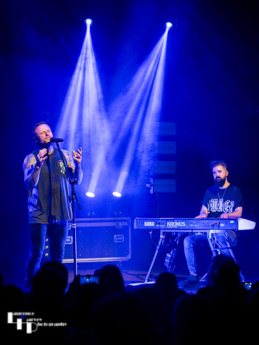 Kris Barras & Josiah J Manning on guitar