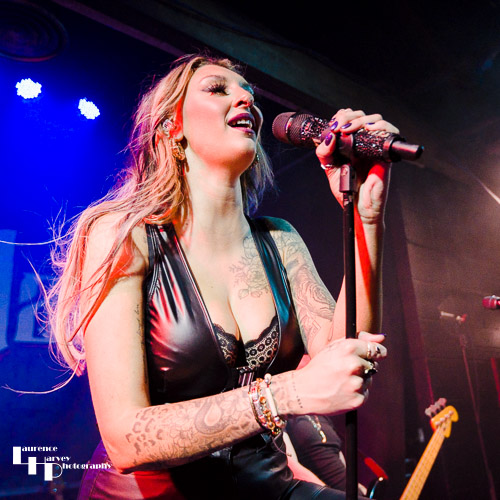 Rhiannon 'Kira' Hill on vocals