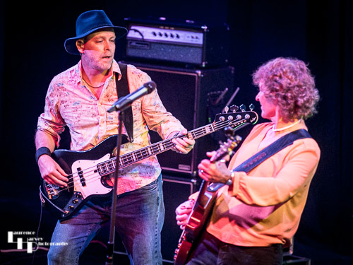 Ian Cook on vocals & Rob Scholes on bass