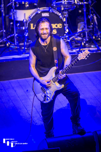 Laurence Jones on guitar & vocals