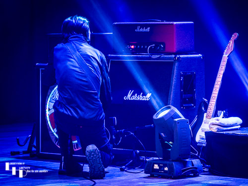 Laurence Jones on guitar & vocals