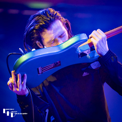 Laurence Jones on guitar & vocals