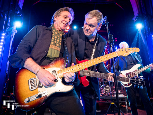 Grand finale: Gordon Russell & Anthony Harty on guitar