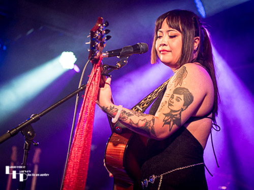 Belly Rachel on vocals & guitar