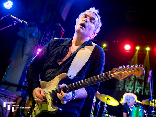 Philip Sayce on vocals & guitar