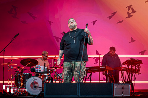Rag 'n' Bone Man (aka Rory Graham) on vocals