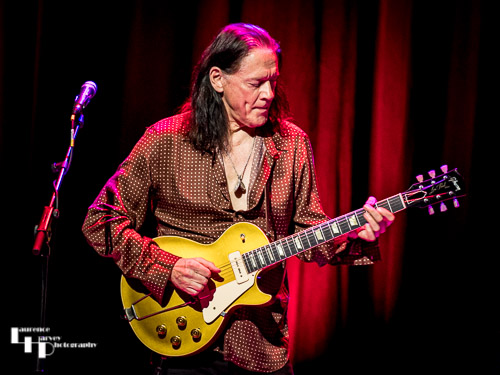 Robben Ford on guitar & vocals