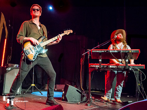 Warren Murrel on bass & Jake Abernathie on keys