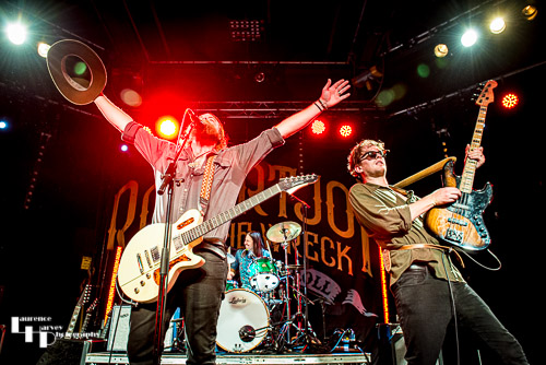 Robert Jon Burrison on vocals & guitar, Warren Murrel on bass