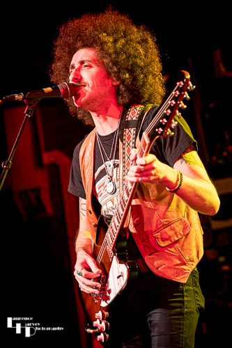 Henry James (Schneekluth) on backing vocals & guitar