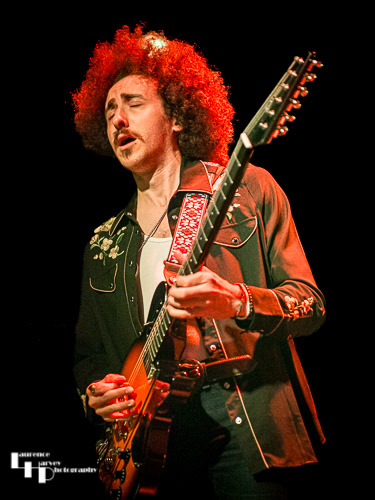 Henry James on backing vocals & guitar