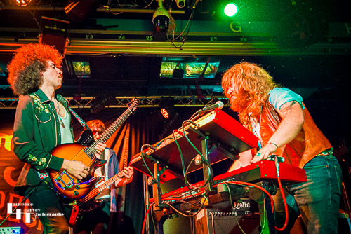 Henry James on backing vocals & guitar, Jake Abernathie on keys
