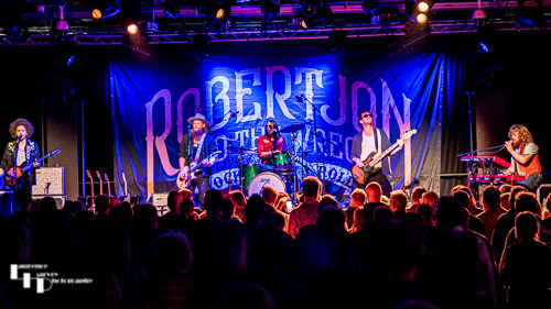 Robert Jon & The Wreck on stage at Epic Studios