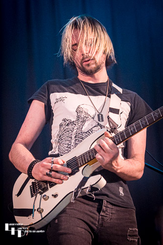 Stevie Lees on guitar